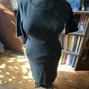 Lands’ End monochrome diamond knit 6 chic pencil dress